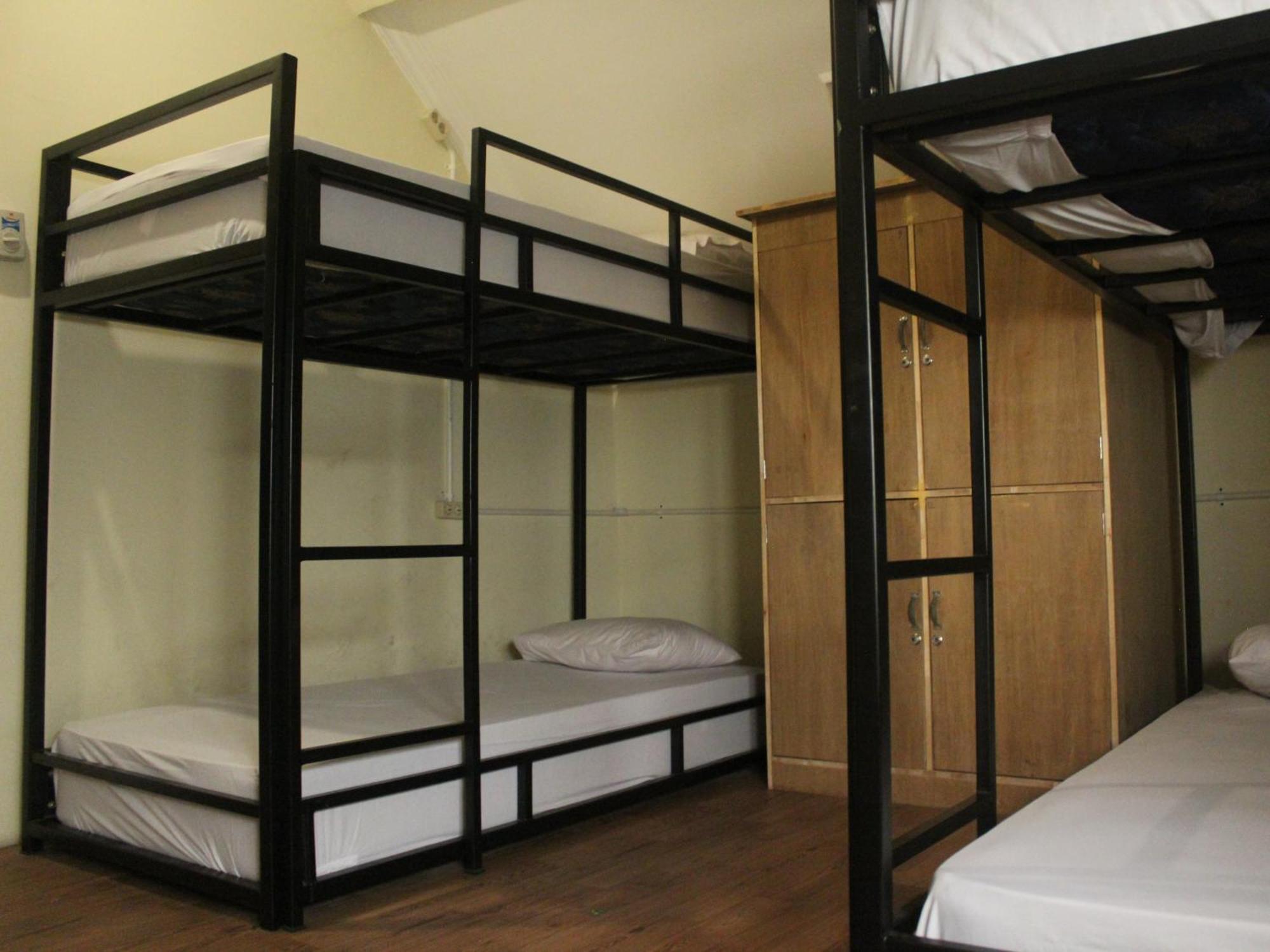 Oke Baik Hostel Yogyakarta Exterior foto
