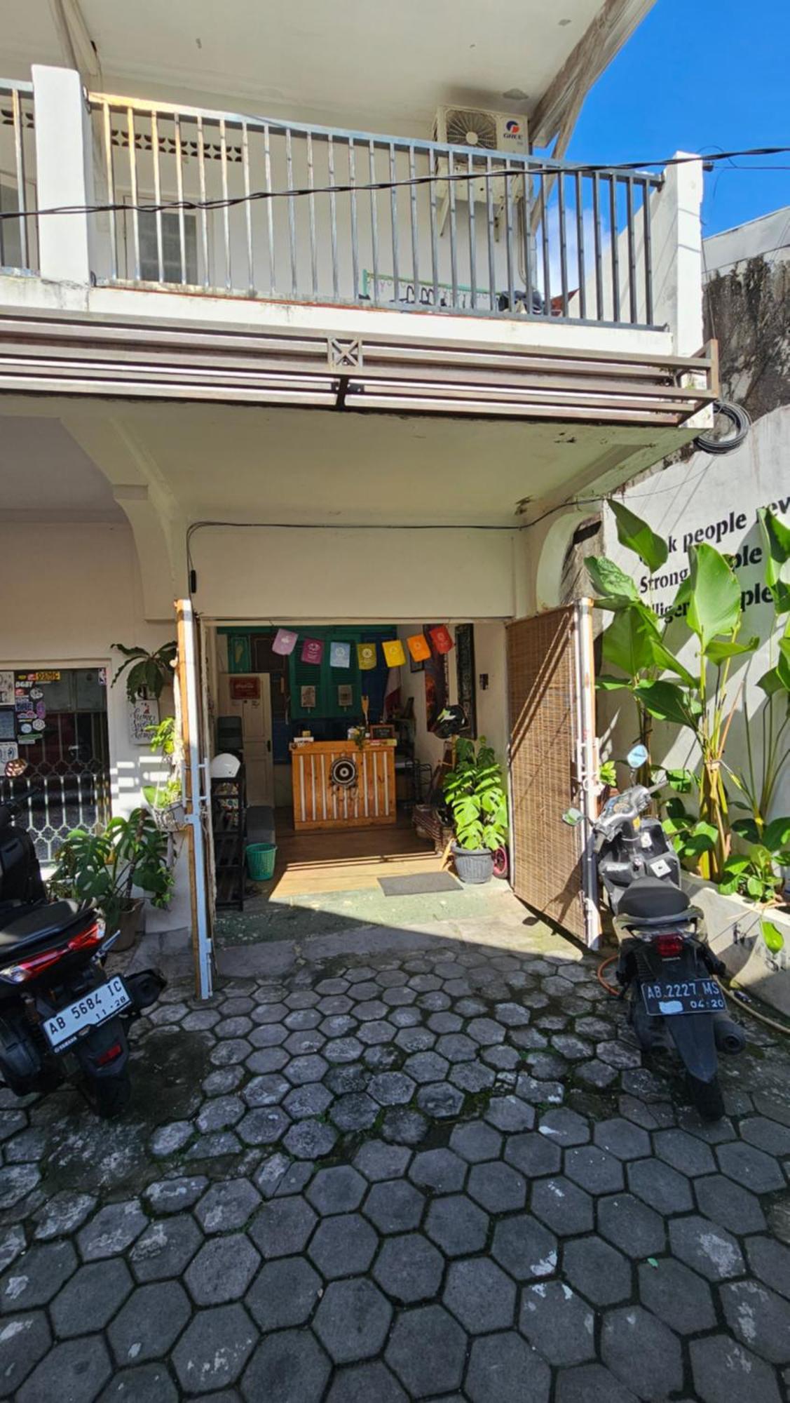 Oke Baik Hostel Yogyakarta Exterior foto