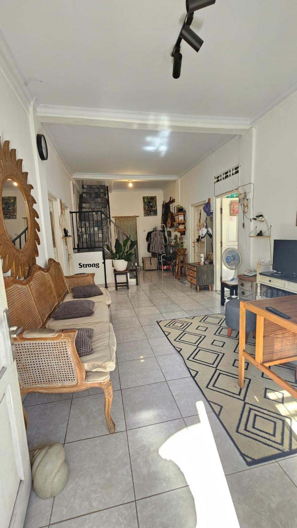 Oke Baik Hostel Yogyakarta Exterior foto