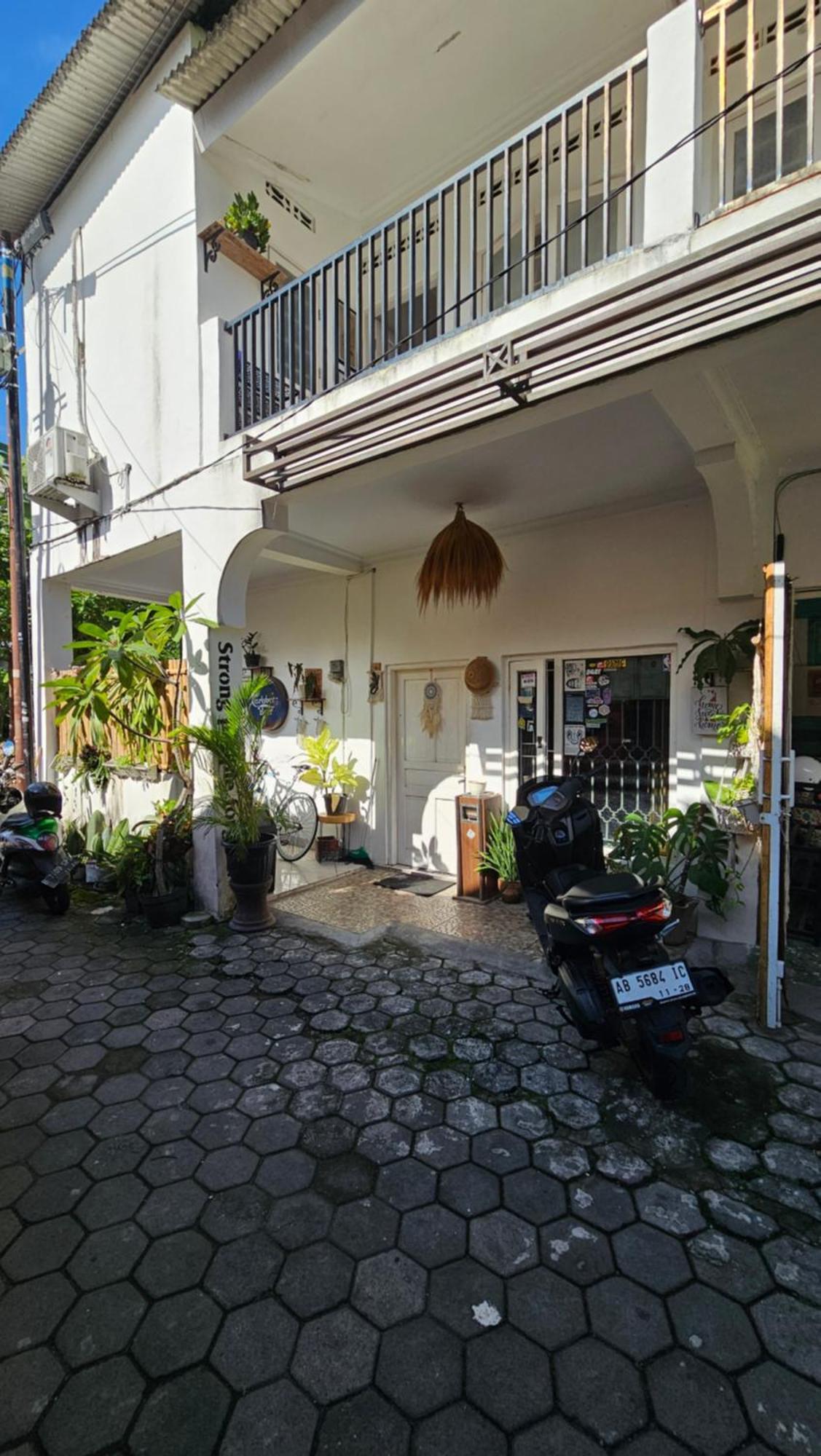 Oke Baik Hostel Yogyakarta Exterior foto