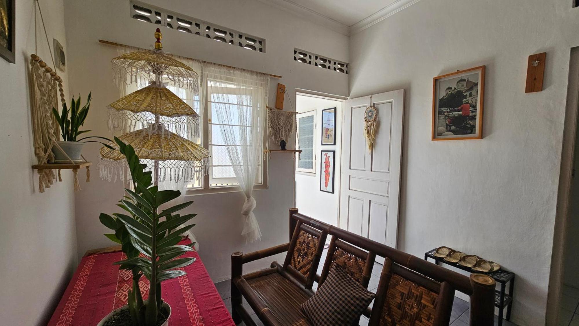 Oke Baik Hostel Yogyakarta Exterior foto