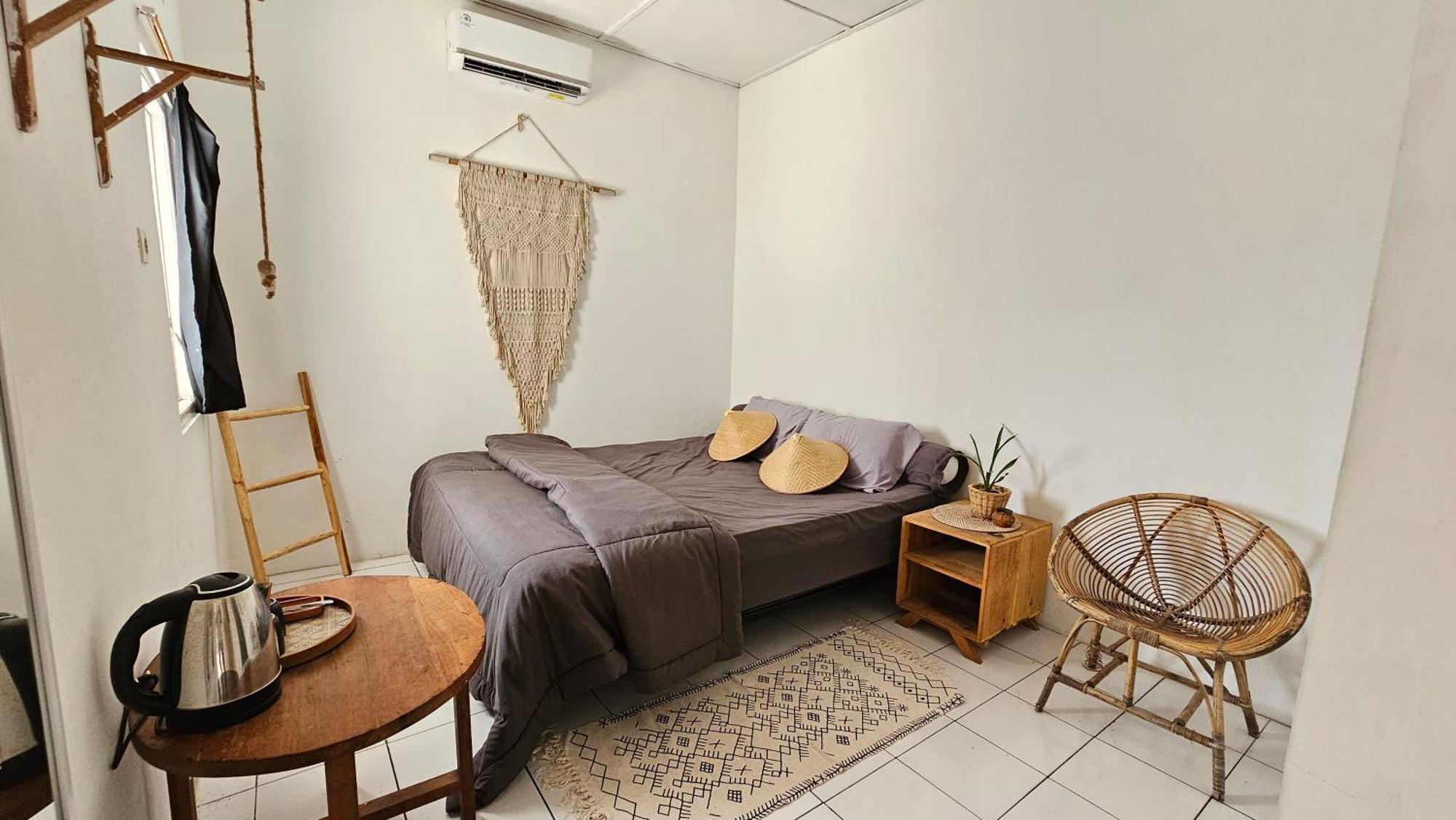 Oke Baik Hostel Yogyakarta Exterior foto
