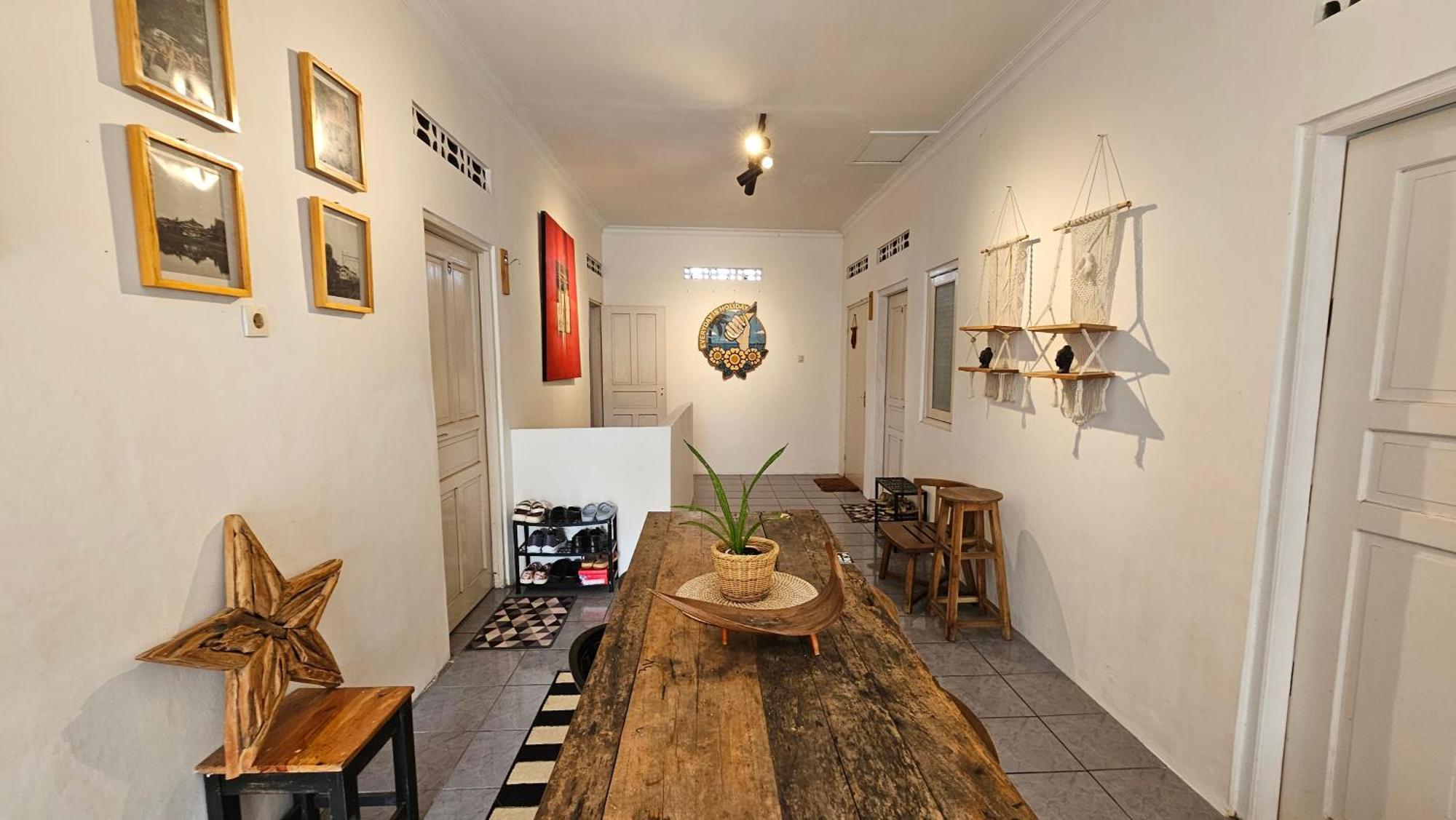 Oke Baik Hostel Yogyakarta Exterior foto