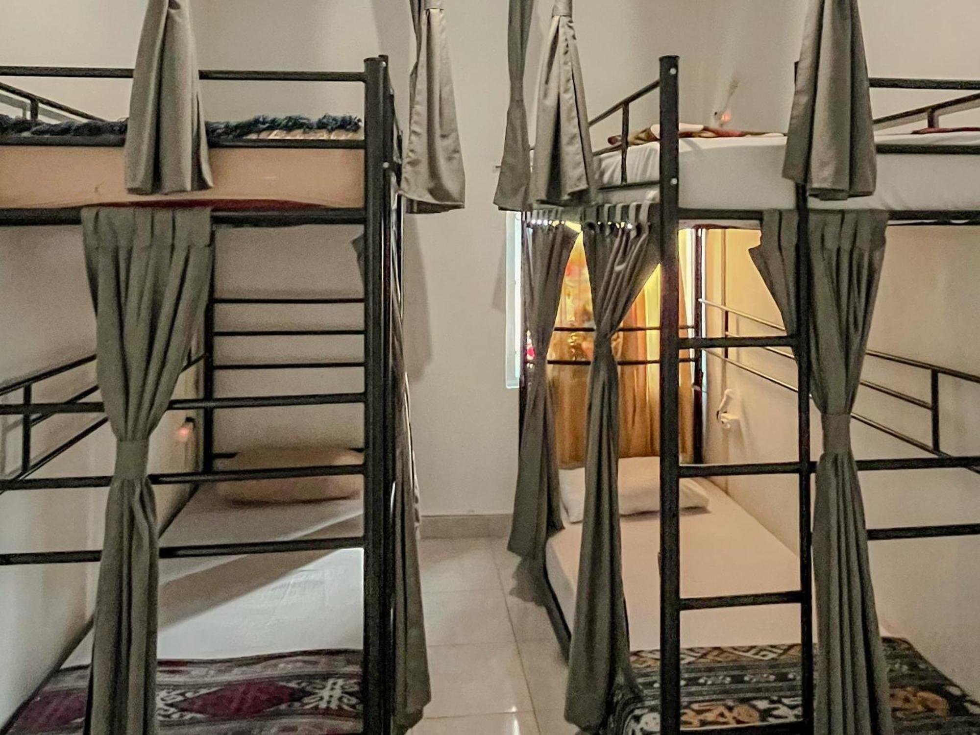 Oke Baik Hostel Yogyakarta Exterior foto